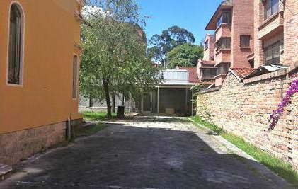 Edificio Rentero en Venta a Crédito Sector Ordoñez Lasso Cuenca-Ecuador