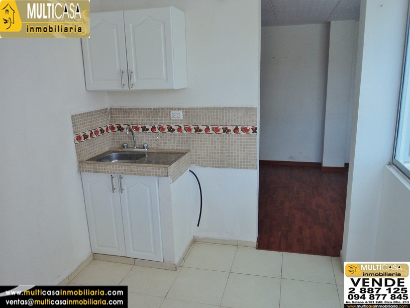 Casa Rentera en Venta con Local comercial a Crédito sector Centro de la Ciudad Cuenca - Ecuador
