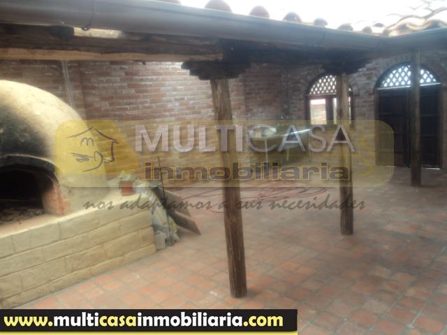 Casa en Venta a Crédito con Local Comercial sector Misicata Cuenca - Ecuador