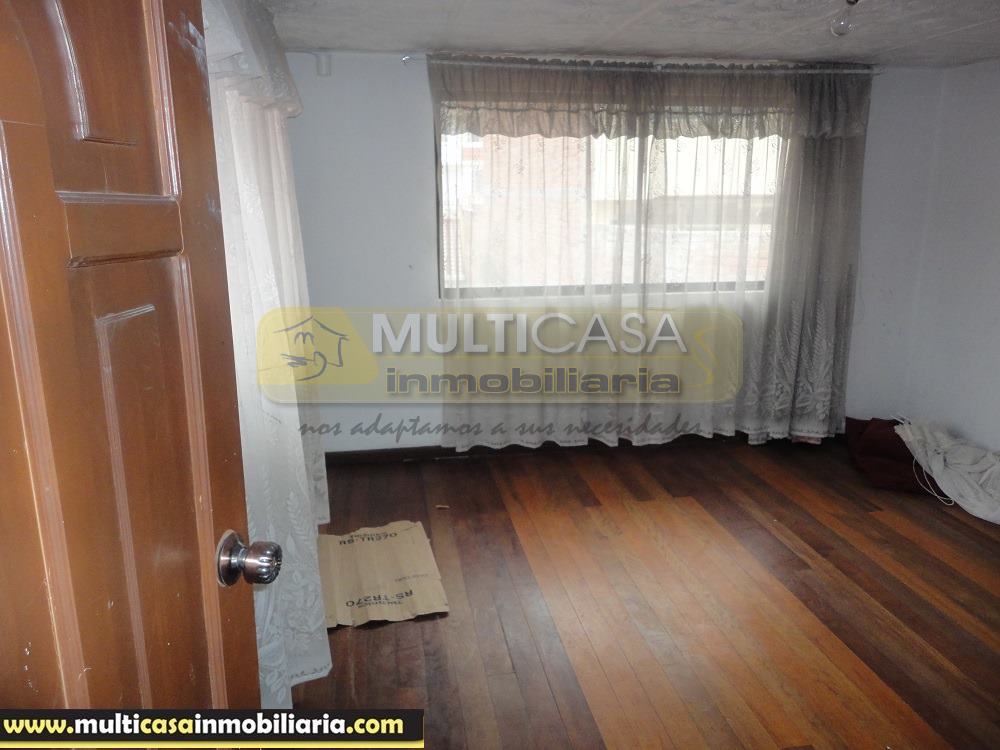 Venta de Casa Amplia con Mini Departamento a crédito en Cuenca - Ecuador
