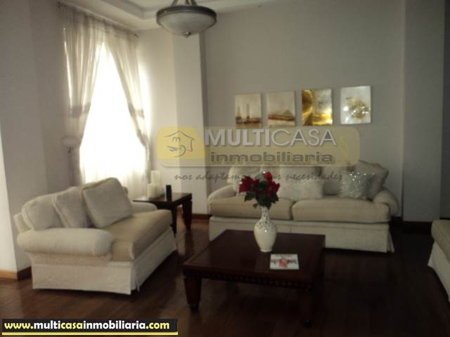 Casa Comercial en Venta a crédito sector Centro de la Ciudad Cuenca-Ecuador