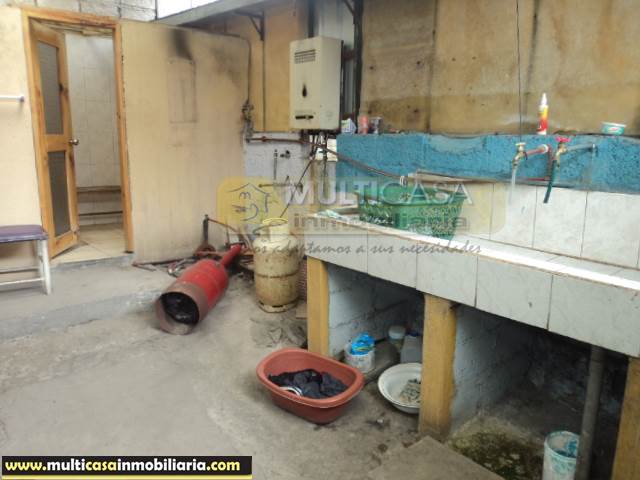 Venta de Casa Antigua a crédito sector Centro de la Ciudad Cuenca - Ecuador