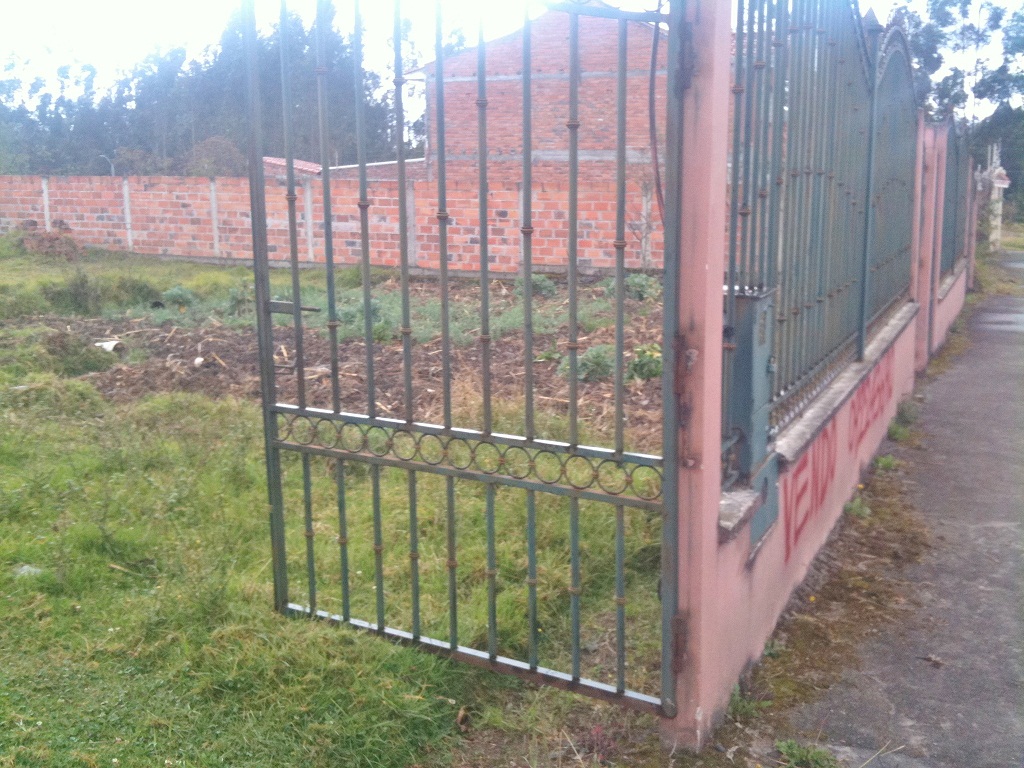 Lote Economico en Venta a Crédito sector Ordoñez Lazo Cuenca - Ecuador