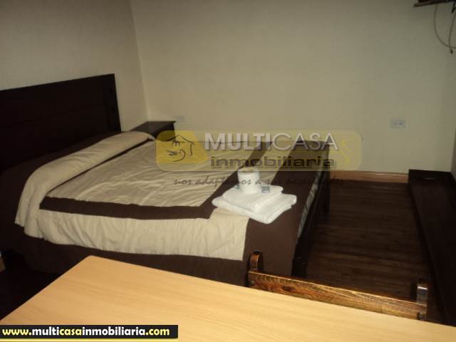 Casa Comercial en Venta a Crédito con 10 Mini Suite sector Banco Central Cuenca-Ecuador