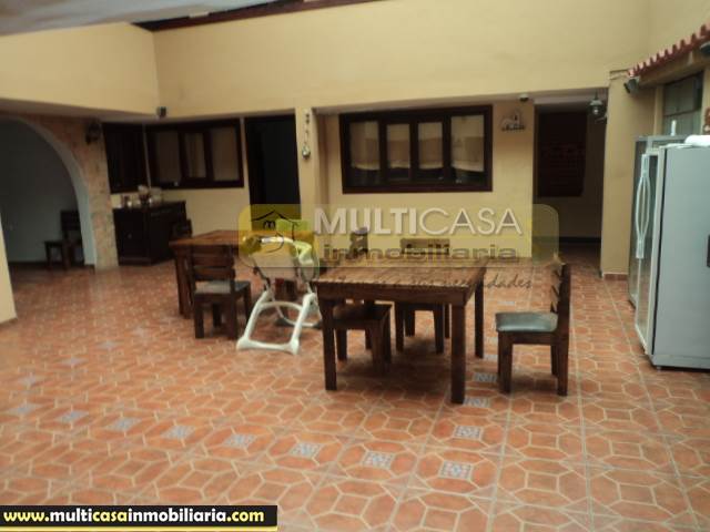 Casa Rentera en Venta a Crédito sector Banco Central Cuenca-Ecuador