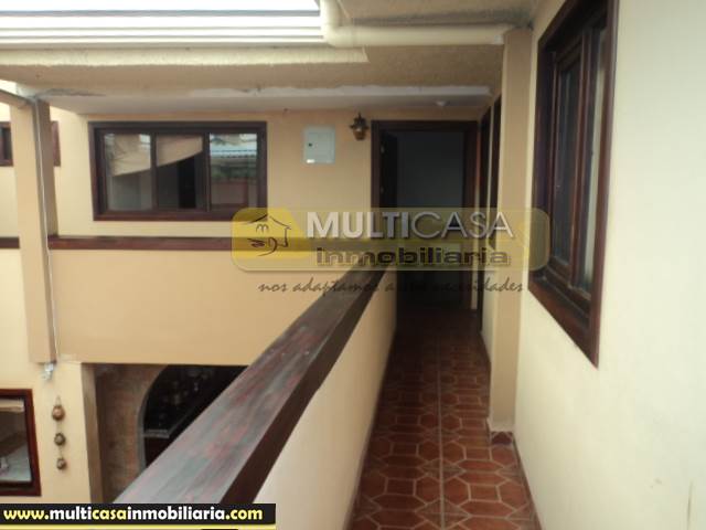 Casa Rentera en Venta a Crédito sector Banco Central Cuenca-Ecuador