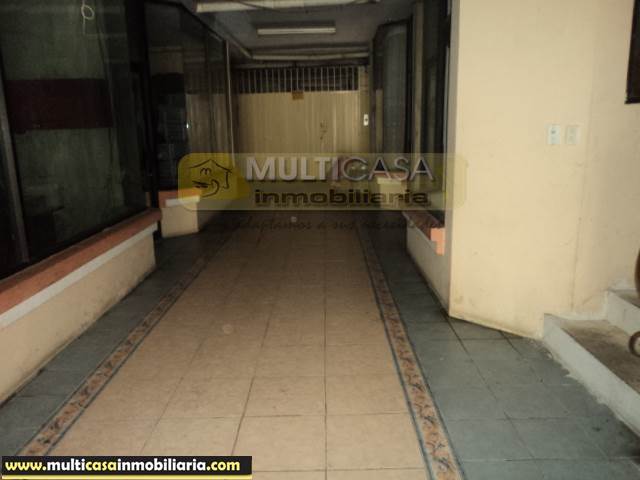 Edificio en Venta a Crédito super comercial sector Feria Libre Cuenca-Ecuador
