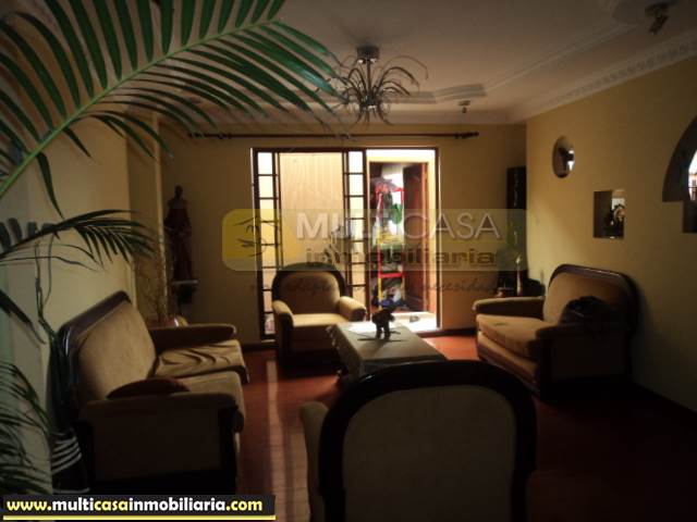 Edificio en Venta a Crédito super comercial sector Feria Libre Cuenca-Ecuador