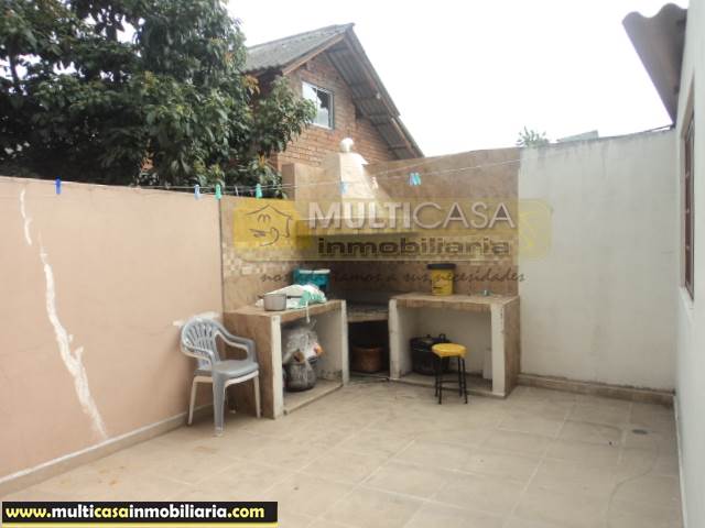 Edificio comercial en Venta a crédito sector Feria Libre Cuenca-Ecuador