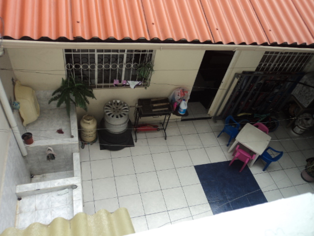 Casa Comercial en Venta a Crédito sector Totoracocha Cuenca-Ecuador