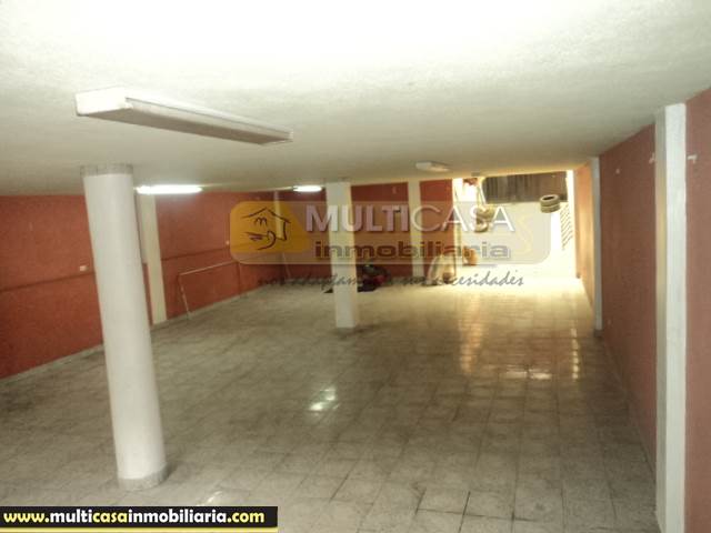 Casa Comercial en Venta a crédito sector Av. Primero de Mayo Cuenca-Ecuador