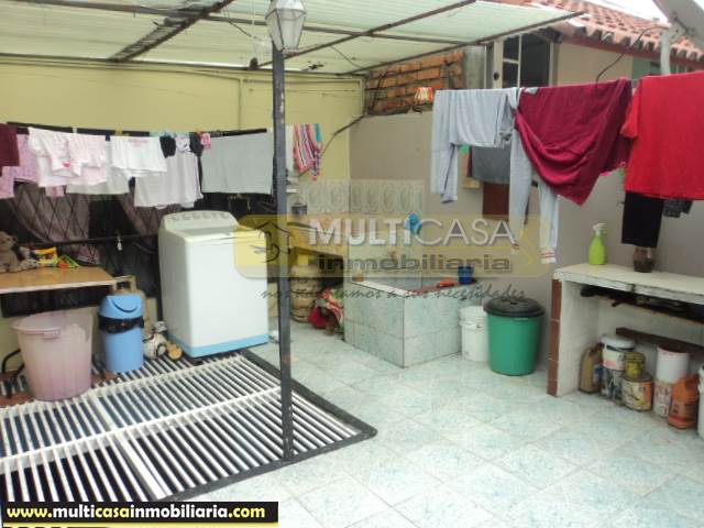 Casa Comercial en Venta a crédito sector Av. Primero de Mayo Cuenca-Ecuador