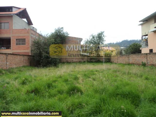 Casa con Terreno en Venta a Crédito con Línea de Fábrica sector Don Bosco Cuenca-Ecuador