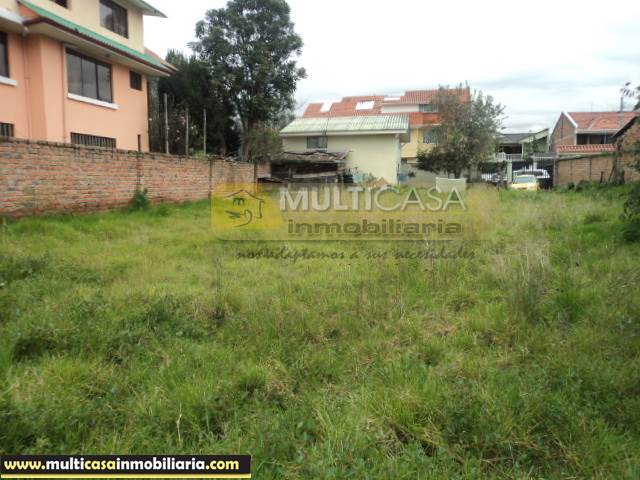Casa con Terreno en Venta a Crédito con Línea de Fábrica sector Don Bosco Cuenca-Ecuador