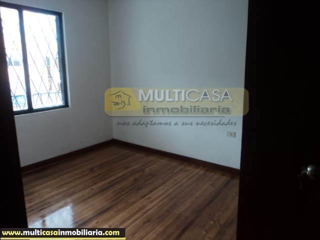 Casa Comercial en Venta a Crédito Sector Feria Libre Cuenca-Ecuador