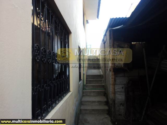 Casa Rentera en Venta dos mini departamentos, local comercial Sector Narancay Bajo Cuenca-Ecuador