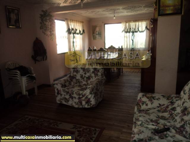 Casa Comercial en Venta a Crédito Sector Narancay Bajo Cuenca-Ecuador