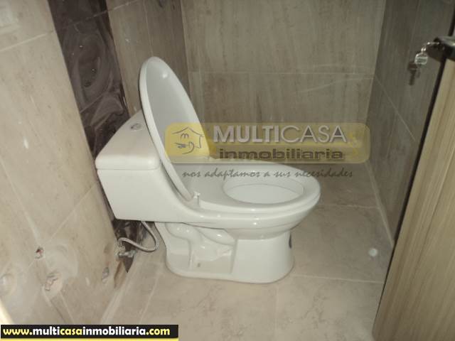 Casa Rentera en Venta de cinco departamentos Sector Totoracocha Cuenca-Ecuador