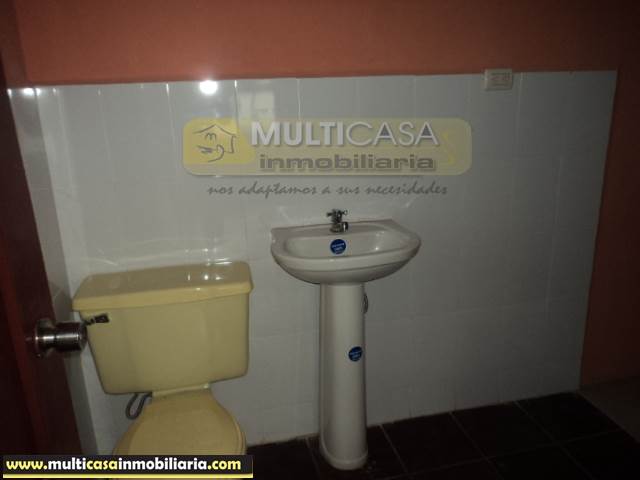 Casa Comercial en Venta dos locales comerciales Sector Centro de la Ciudad Cuenca-Ecuador