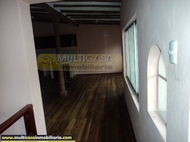 Casa Comercial en Venta dos locales comerciales Sector Centro de la Ciudad Cuenca-Ecuador