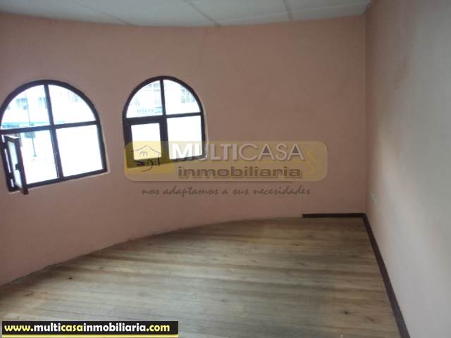 Casa Comercial en Venta dos locales comerciales Sector Centro de la Ciudad Cuenca-Ecuador