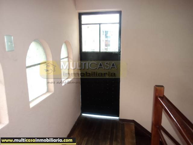 Casa Rentera en Venta a Crédito Sector Centro de la Ciudad Cuenca-Ecuador
