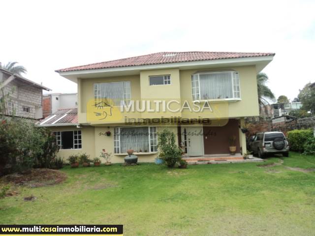 Casas con Terreno en Venta a Crédito Sector Parque de las Candelas  Cuenca-Ecuador