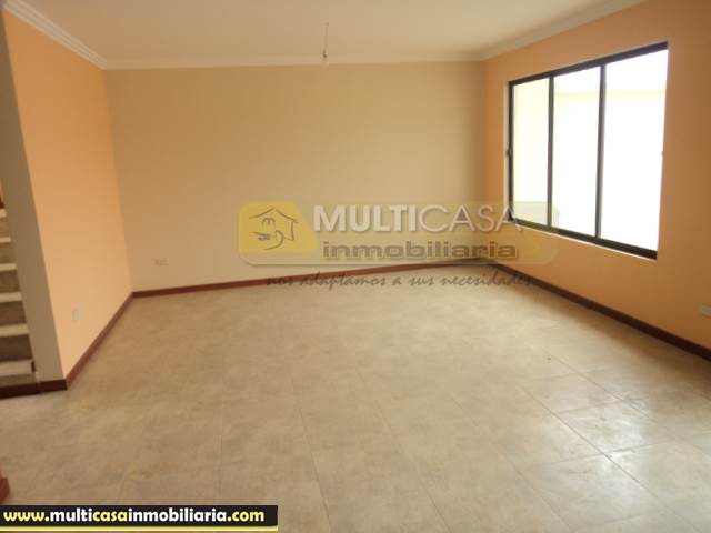 Venta de Hermosa Casa por estrenar  Sector Arenal Alto Cuenca - Ecuador