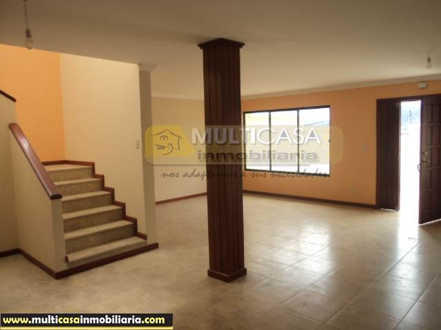 Venta de Hermosa Casa por estrenar  Sector Arenal Alto Cuenca - Ecuador