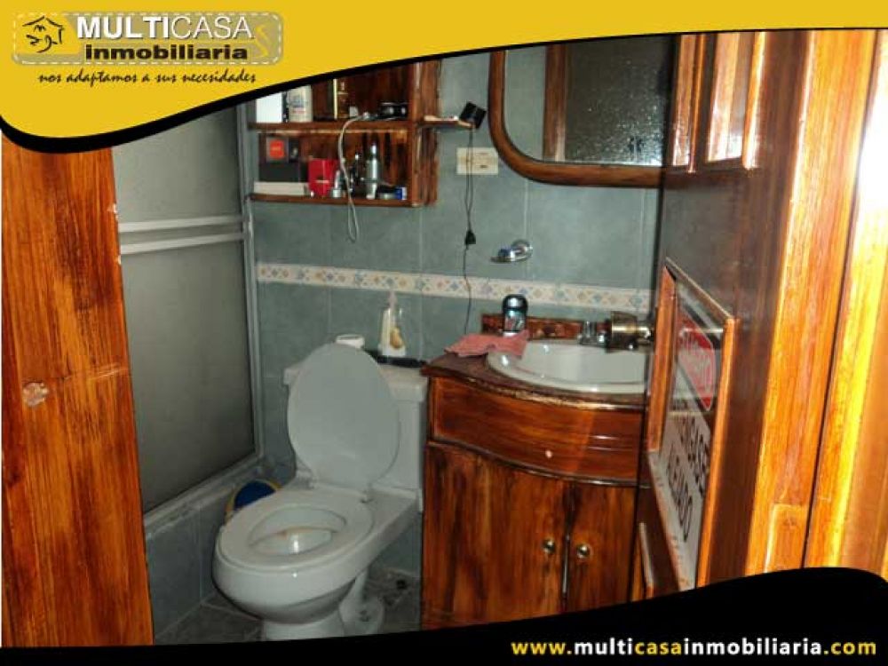 Casa con Local en Venta a Crédito Sector Remigio Crespo Cuenca-Ecuador
