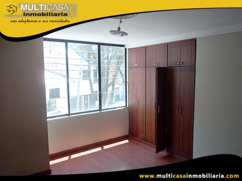 Venta a crédito Hermosa casa Comercial sector Empresa Eléctrica Cuenca - Ecuador