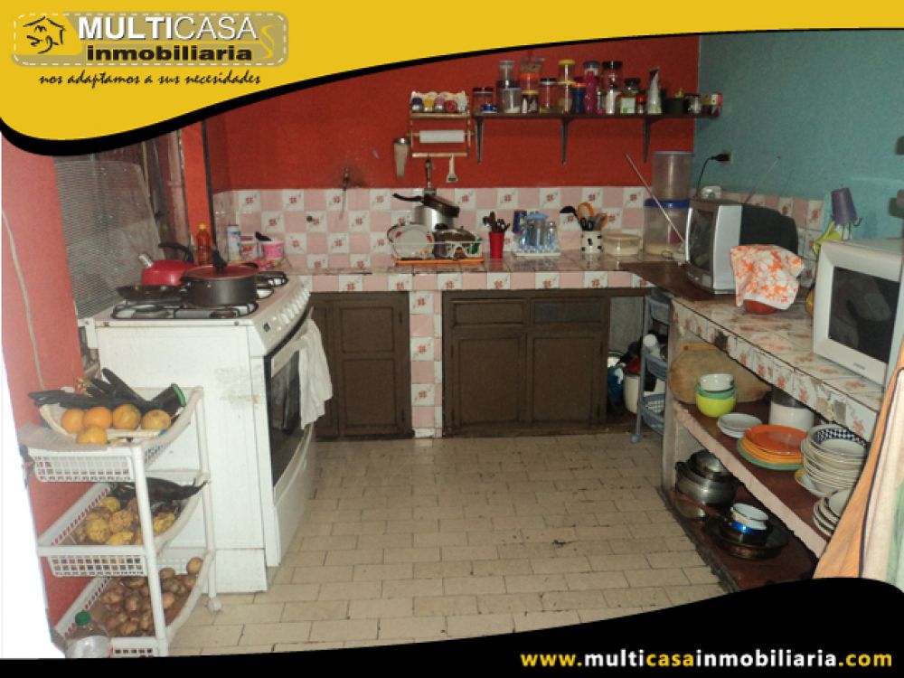 Casa Comercial en Venta o cambio con Terreno o Casa de menor Valor Sector Av. Loja Cuenca-Ecuador