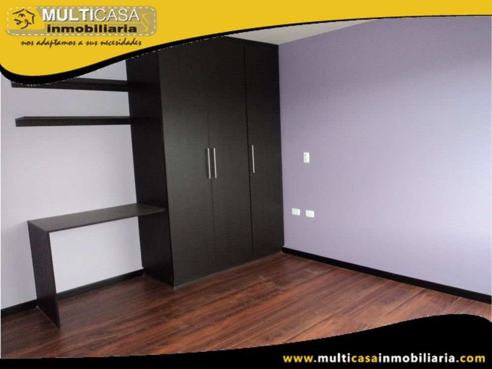 Venta de Hermosa Casa a crédito en Urbanización Privada con garaje para dos vehículos Sector Challuabamba Cuenca - Ecuador