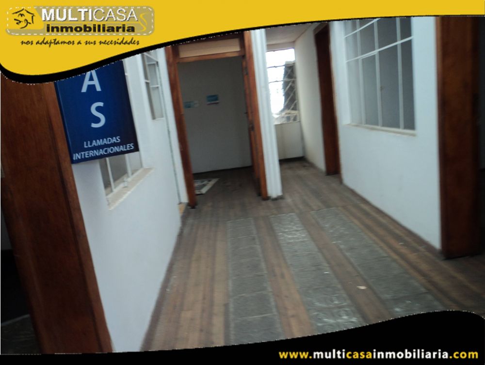Casa Comercial en Venta a Crédito Sector Chola Cuencana Cuenca-Ecuador