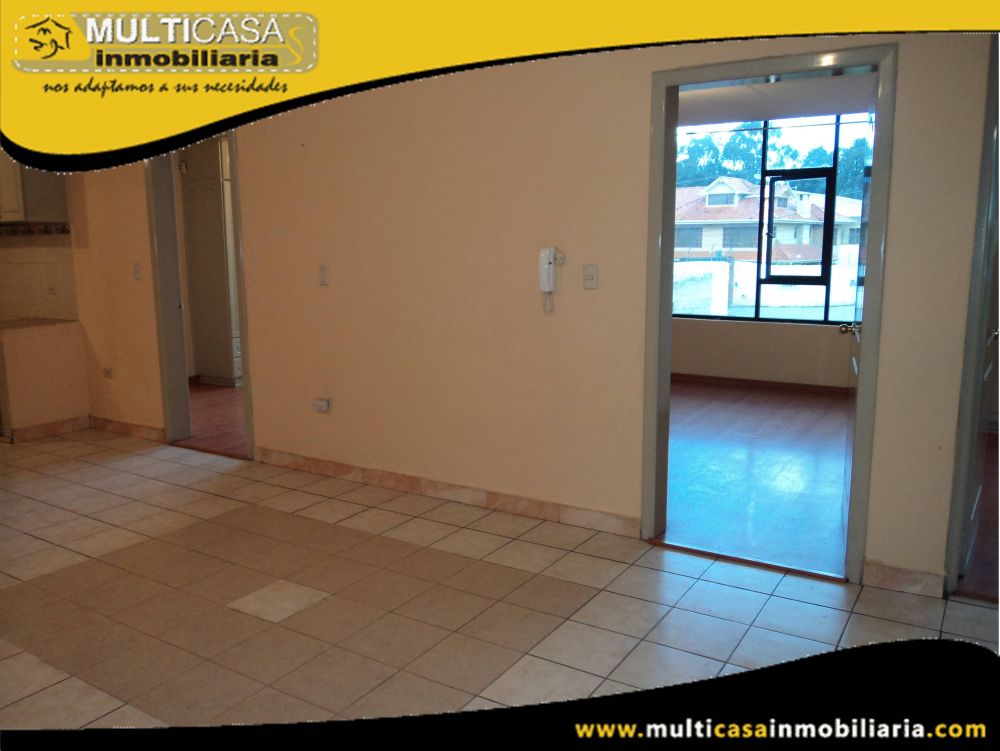 Casa Comercial en Venta a Crédito Sector Av.10 de Agosto Cuenca - Ecuador