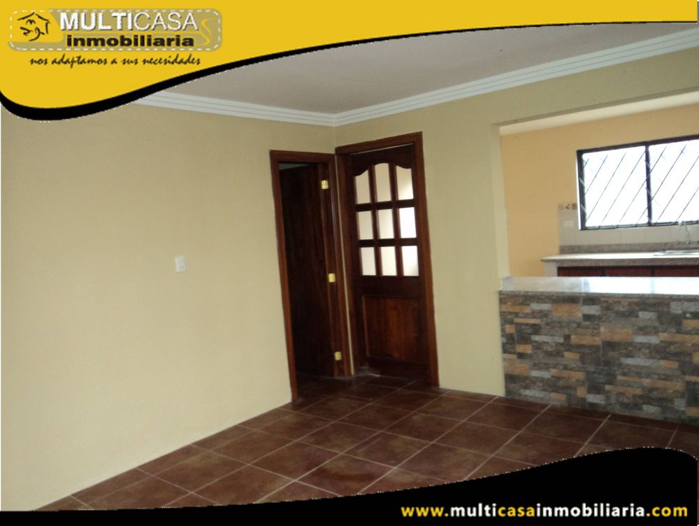Venta de hermosa casa por estrenar a crédito con garaje para dos vehículos Sector Colegio Borja Cuenca-Ecuador