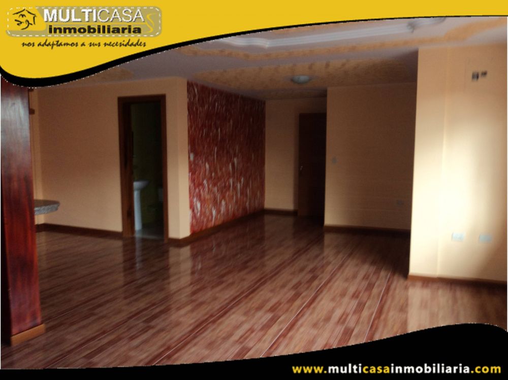Casa Comercial en Venta a Crédito Sector Juan Pablo II Cuenca-Ecuador