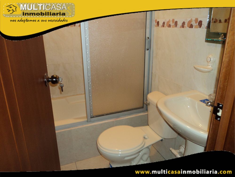 Casa Comercial en Venta a Crédito Sector Juan Pablo II Cuenca-Ecuador