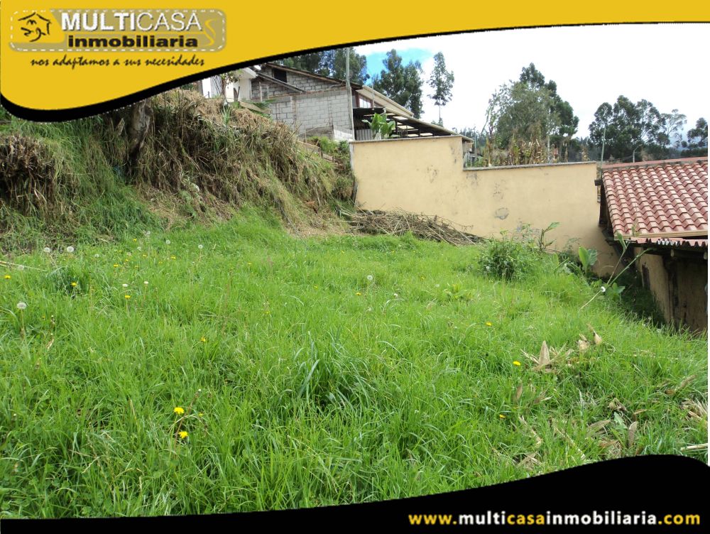 Casa comercial en Venta dos departamentos y media agua a Crédito Sector Baños Cuenca-Ecuador