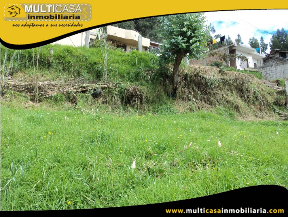 Casa comercial en Venta dos departamentos y media agua a Crédito Sector Baños Cuenca-Ecuador