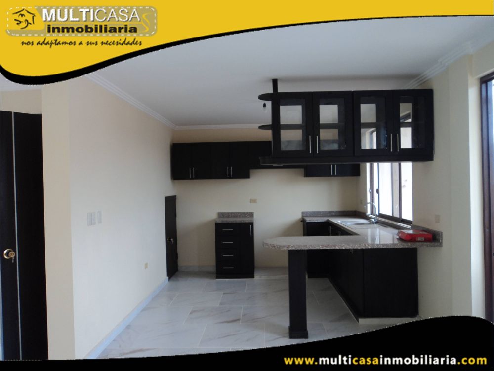 Casa en Condominio con Local en Venta a Crédito  Sector El Tejar Cuenca-Ecuador