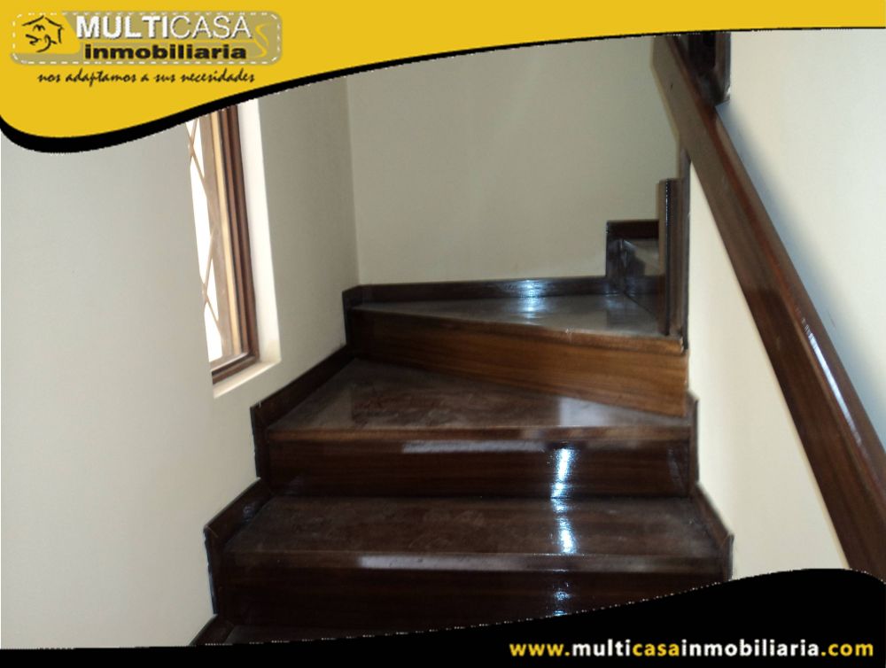 Casa en Condominio con Local en Venta a Crédito  Sector El Tejar Cuenca-Ecuador