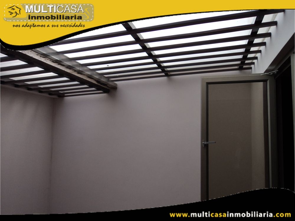 Casa en Venta a Crédito por estrenar Sector Pencas Cuenca-Ecuador