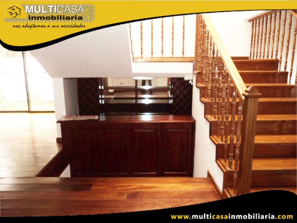 Casa Comercial en Venta a Crédito  Sector Av.Paucarbamba Cuenca-Ecuador