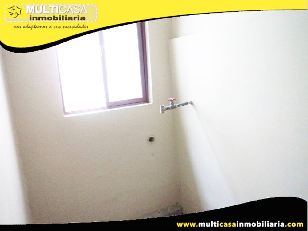 Arriendo Casa Comercial  Sector Centro de la Ciudad Cuenca-Ecuador