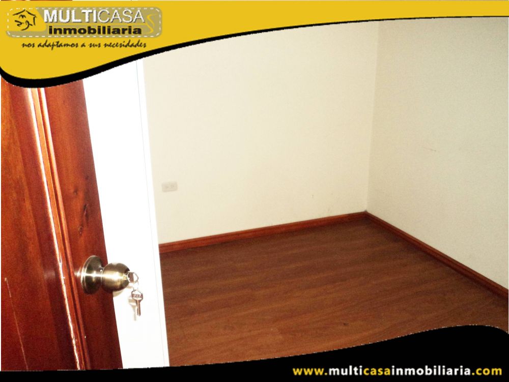 Arriendo Casa Comercial  Sector Centro de la Ciudad Cuenca-Ecuador