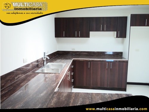 Arriendo Casa en Condominio Privado Sector Av. Primero de Mayo Cuenca-Ecuador