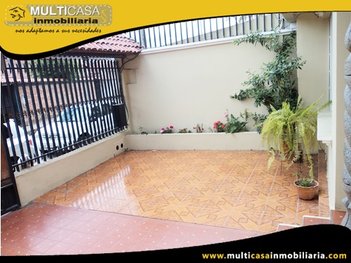 Casa en Venta a Crédito Sector Ave. 10 de Agosto Cuenca-Ecuador