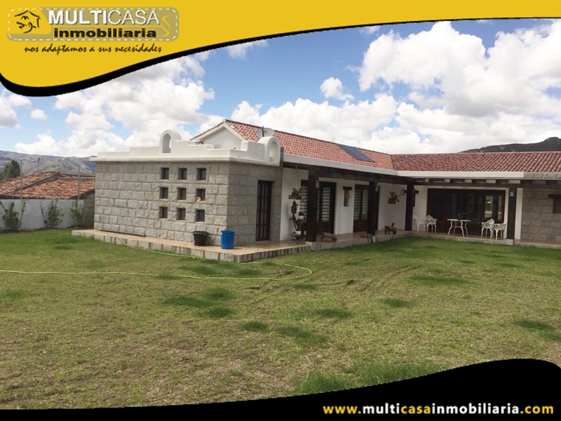Casa en Venta a Crédito Sector Challuabamba Cuenca-Ecuador