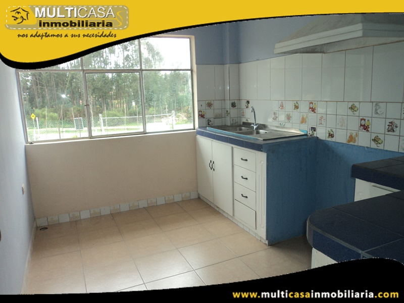 Casa en Venta De Dos Departamentos a Crédito Sector Ordoñez Lasso Cuenca-Ecuador